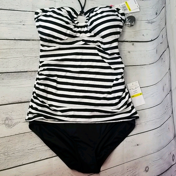 Michael kors black white 2 piece swimsuit sz M. TAG REMOVED but not worn. - Picture 1 of 6